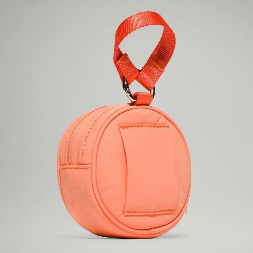Lululemon Zippered Round Logo Coin Pouch, Brand New - Picture 4 of 4